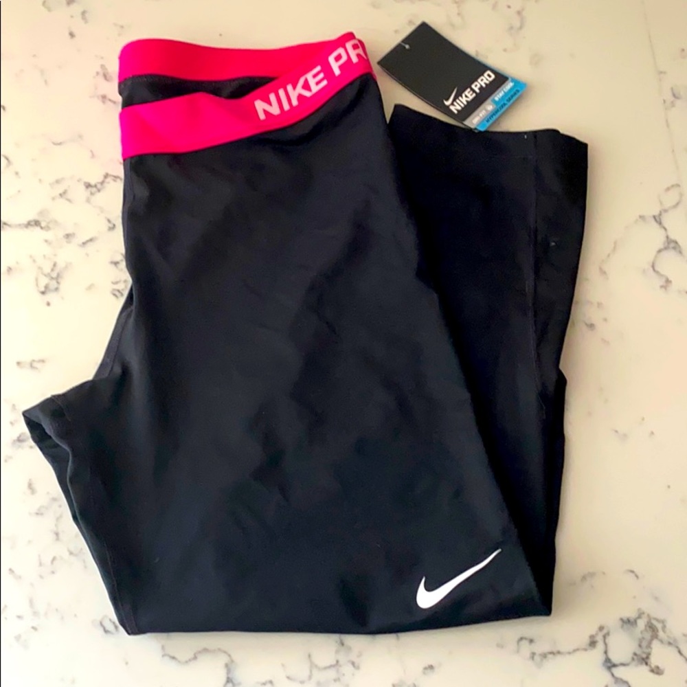 Nike Pro Hypercool Series Dri-Fit Athletic pants